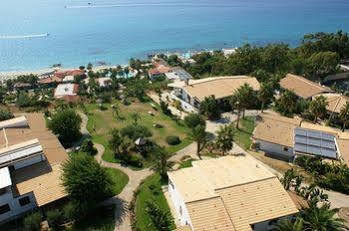 Borgo Donna Canfora Aparthotel 2*