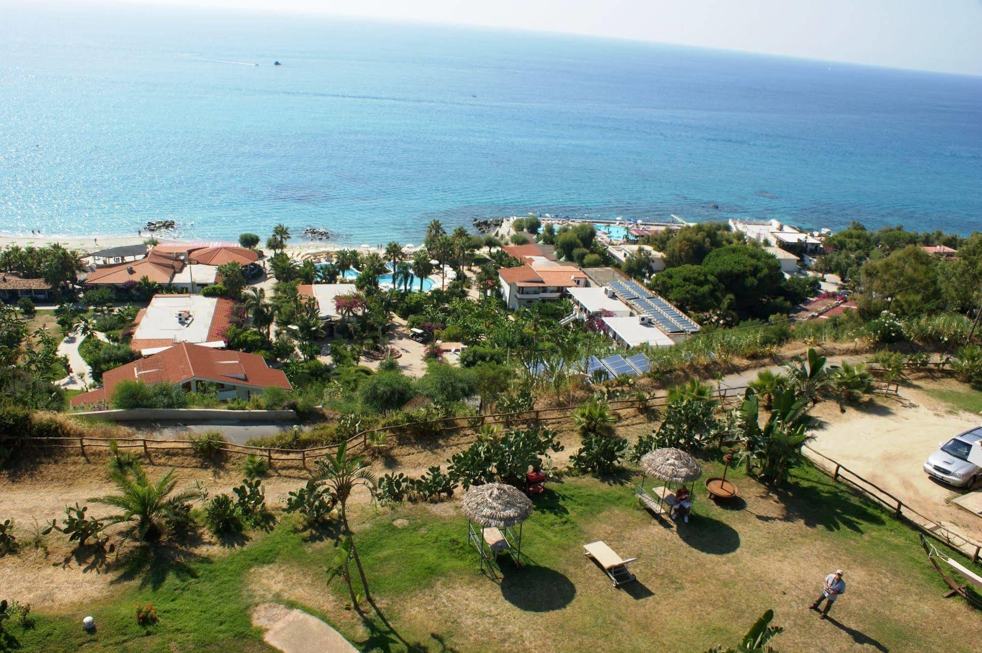 Borgo Donna Canfora Aparthotel Capo Vaticano